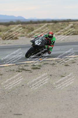 media/Sep-21-2025-Race Pace (Sun) [[98bf33ef95]]/Verified/5-Turn 15 Inside (930am)/